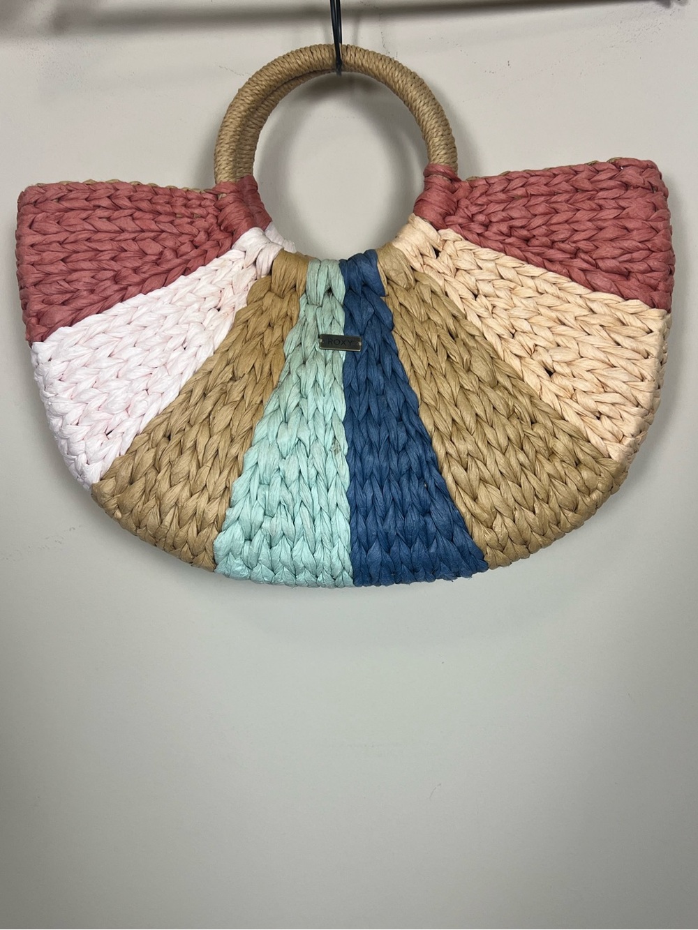 Roxy Salt Water Therapy Woven Beach Tote Bag Colorblock Round Handle Boho - Picture 3 of 8